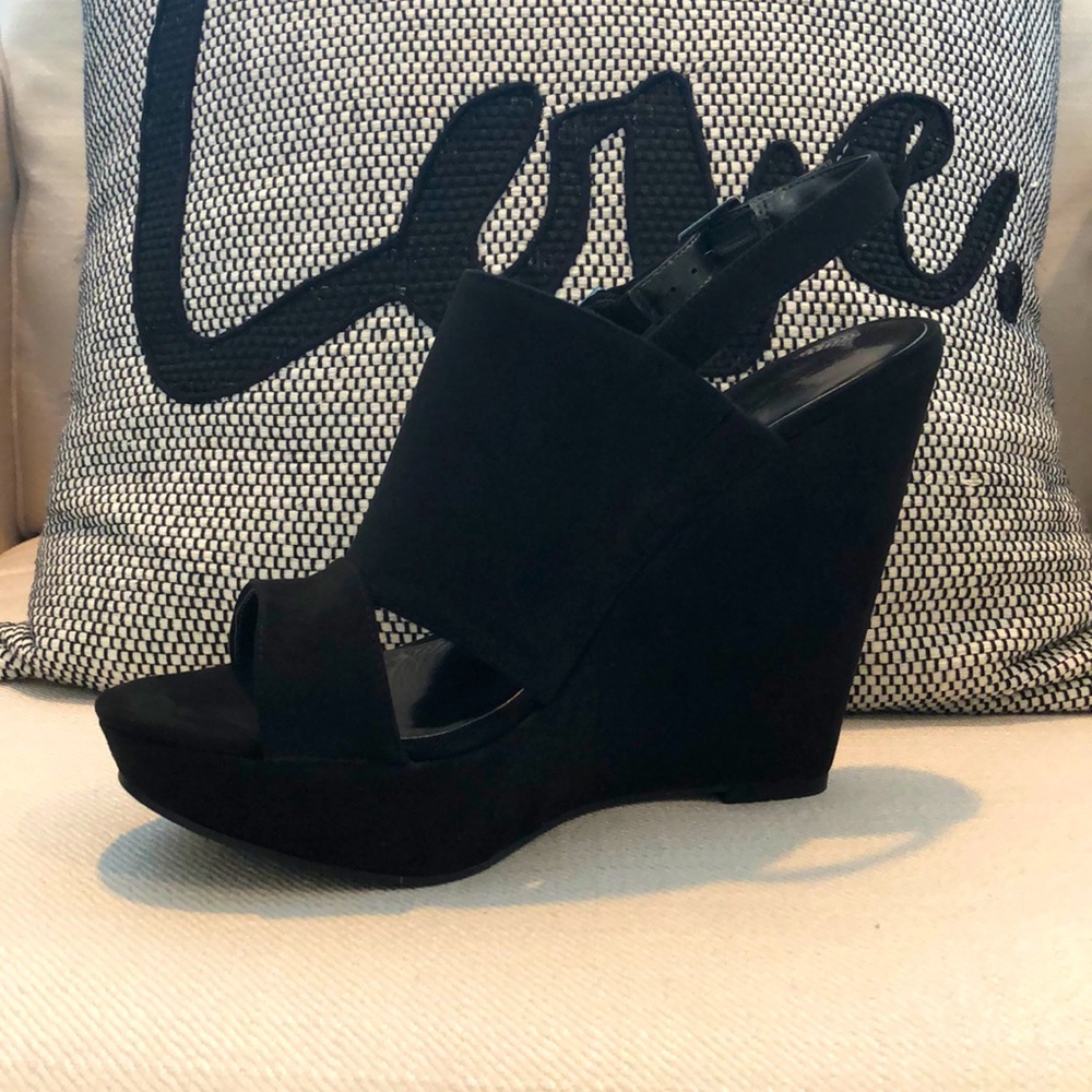 Black Carlos wedges sandals